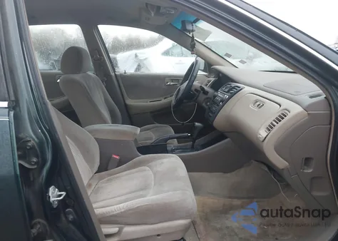 1999 Honda Accord Lx из США, поврежденный, VIN 1HGCG6658XA005239